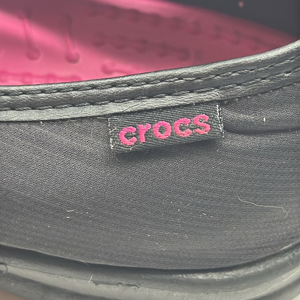 CROCS Black and Pink Mary Jane Flats with Cushioned Soles Size 10 CR7702C - Picture 6 of 7